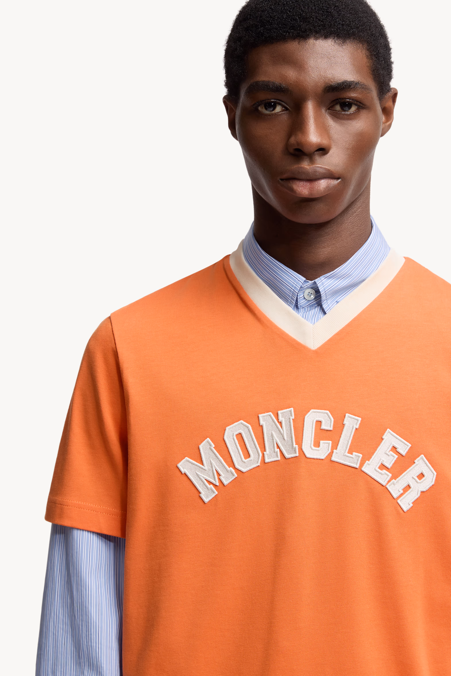 Embroidered Logo Cotton Piquet V-Neck T-Shirt Men Orange Moncler 7